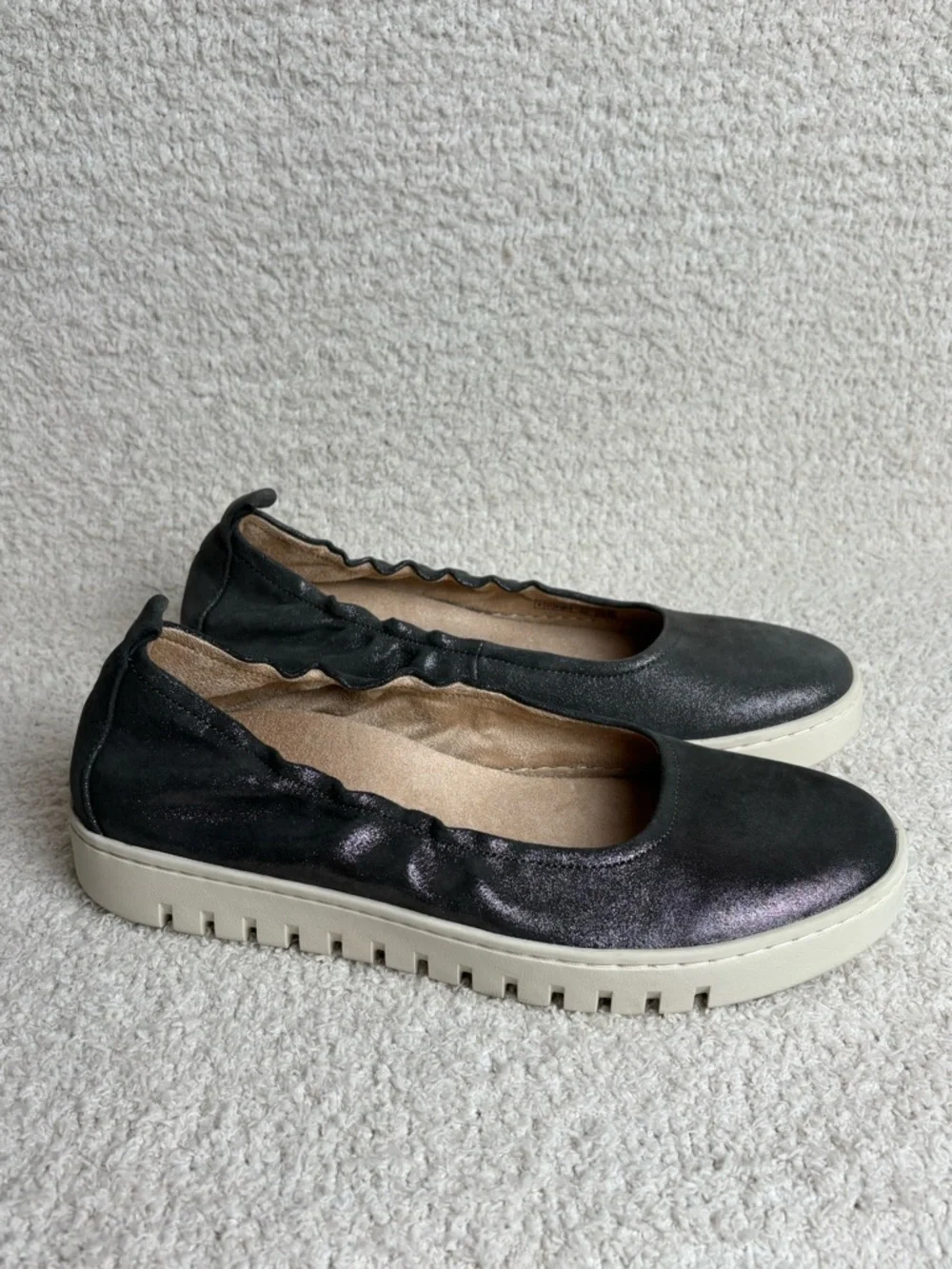 Vionic Shoes Womens 8 Uptown Ballet‎ Slip On Leather in Polluted Silver Shimmer